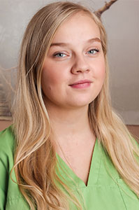 Dana Zelonczewski - Auszubildende.jpg